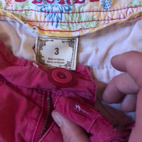 Size 3 magenta shorts - Picture 2 of 3